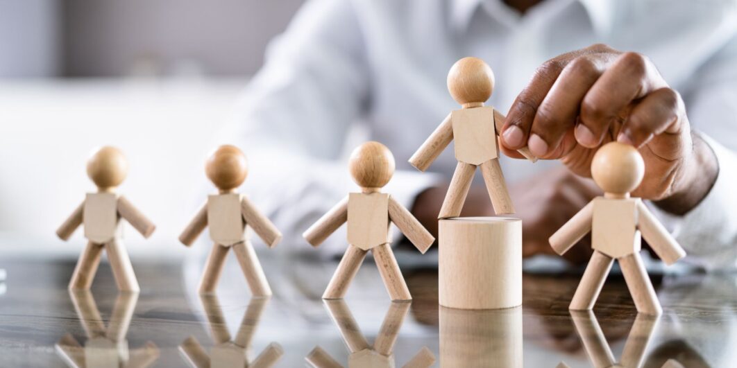 A virada de chave: líderes que entregam resultado são formados, não encontrados