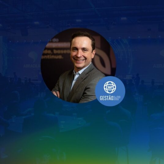 Palestra no Conexão Farma 2026 debate a formação de líderes